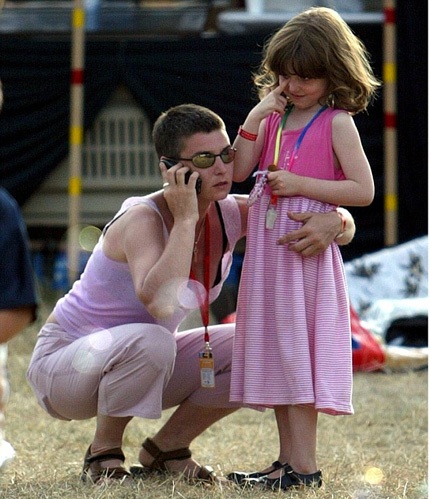 Miley Cyrus không bận tâm tới nhưng lời khuyên của đàn chị