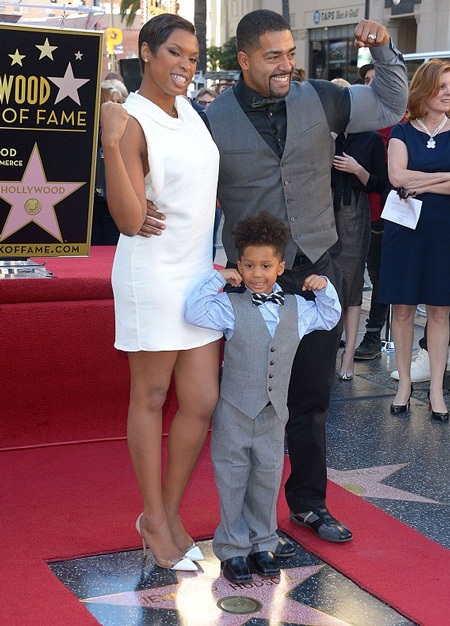 Jennifer Hudson bật khóc vì được gắn sao trên Đại lộ danh vọng