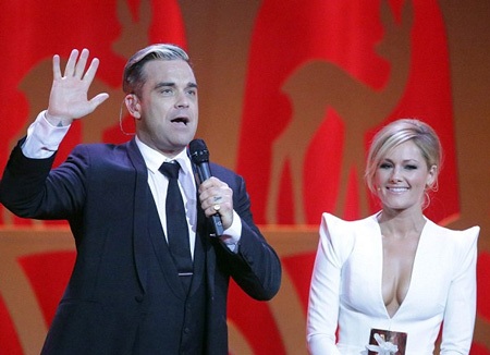 Robbie William cũng được vinh danh trong lễ trao giải tối qua