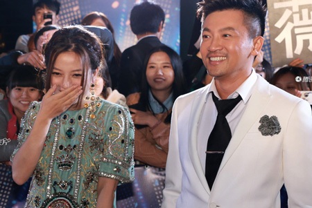 Các fan vẫn luôn hi vọng về chuyện phim giả tình thật của Triệu Vy và Tô Hữu Bằng.