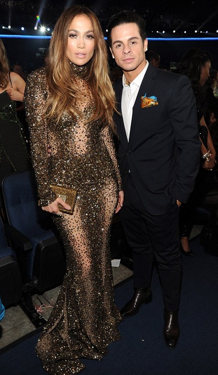 Xem lại màn trình diễn bốc lửa của Jennifer Lopez tại lễ trao giải AMAs năm 2013: