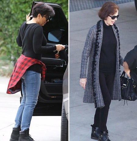 58 tuổi, mẹ Kim ăn mặc trẻ trung như con gái