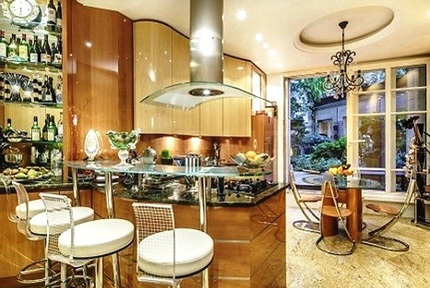 Quầy bar rất hiện đại