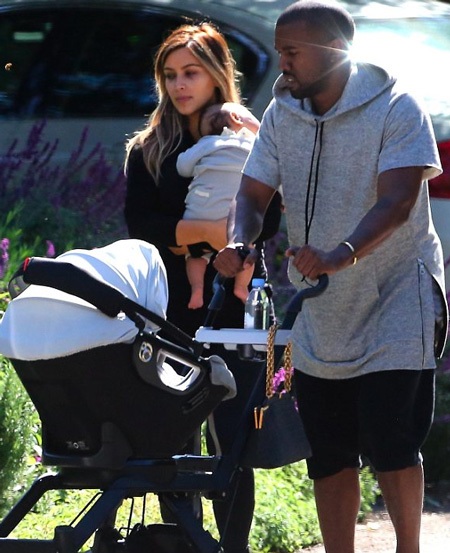 Cô con gái của Kim giống hệt nam ca sĩ Kayne West