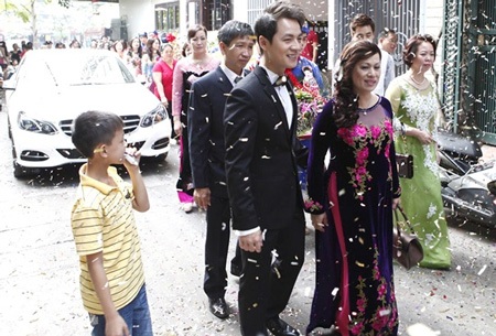 Chuyện tình 8 năm của Đăng Khôi đã có một cái kết đẹp