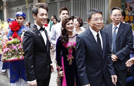 Chuyện tình 8 năm của Đăng Khôi đã có một cái kết đẹp