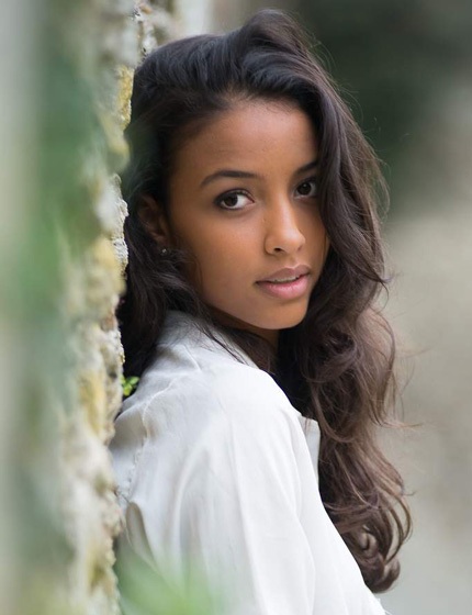 ...và phần thi trang phục dạ hội