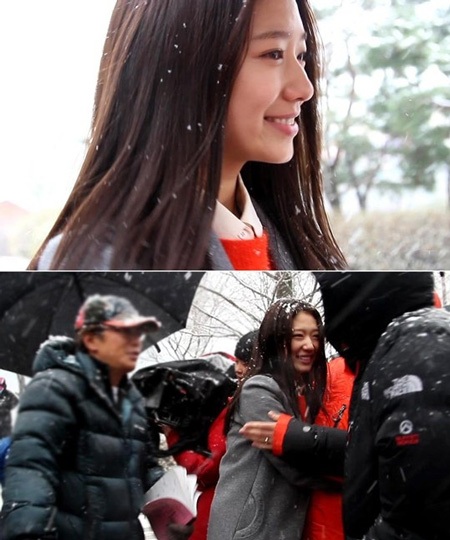 Park Shin Hye bật khóc trong ngày quay cuối bộ phim “The Heirs” - 3 Nữ diễn viên thế hệ 9X xúc động trong ngày quay cuối của bộ phim.