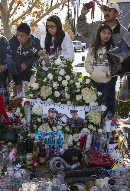 Fan tưởng nhớ ngôi sao đoản mệnh Paul Walker