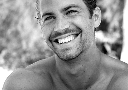 Nam diễn viên Paul Walker qua đời