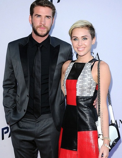Miley và bạn trai cũ Liam Hemsworth vừa chia tay hồi tháng 9 vừa rồi sau 3 năm gắn bó.