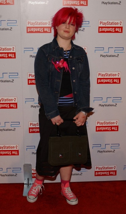 Kelly Osbourne của thời trẻ là nổi loạn, buông thả và béo phì...