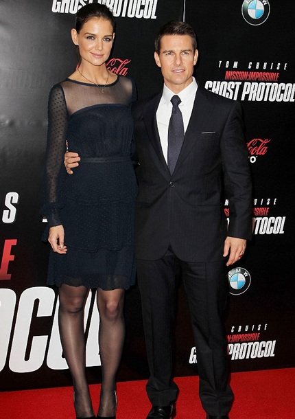 Tom và Katie đã chia tay được 1 năm.