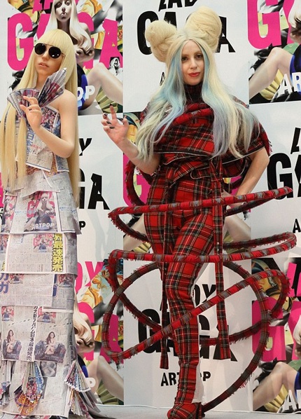 Lady Gaga “lòe loẹt” khi ở Nhật