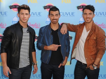 Những tin tức gây sốc làng giải trí năm 2013 - 24 Những tin tức gây sốc trong năm 2013