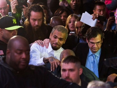 Những tin tức gây sốc làng giải trí năm 2013 - 26 Những tin tức gây sốc trong năm 2013