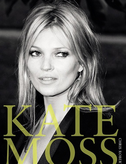 Đón tuổi mới, Kate Moss kỷ niệm bằng một cuốn sách mới mang tên cô.