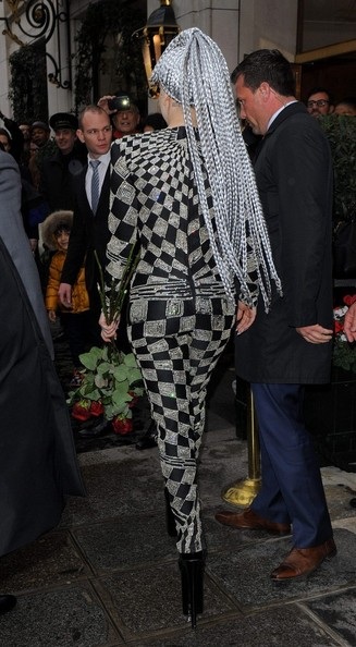 Mái tóc được Lady Gaga tết rất cầu kỳ