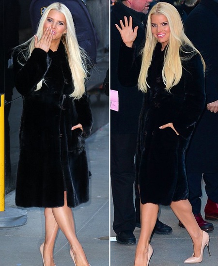 Jessica khoe chân trần trong thời tiết lạnh giá ở New York