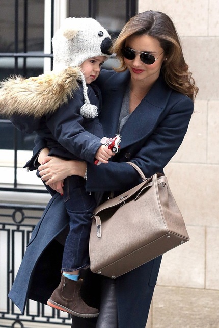 Mirand Kerr và chồng cũ cùng tổ chức sinh nhật cho con trai