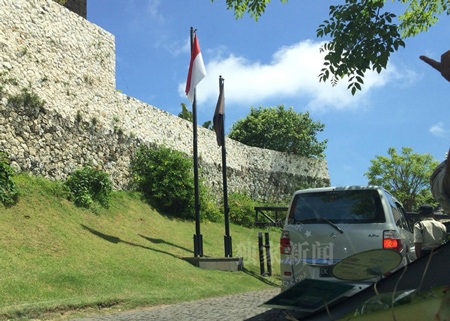 Dương Mịch - Lưu Khải Uy đã hoàn tất thủ tục đăng ký kết hôn sau gần 3 năm hò hẹn.