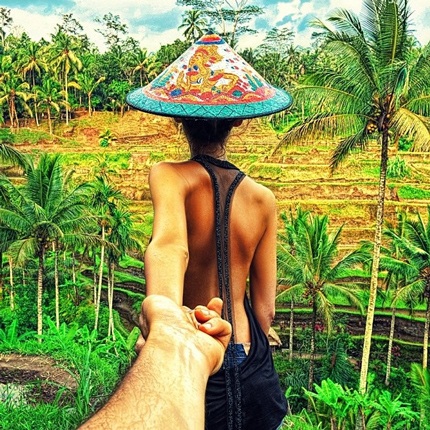 Thân hình nóng bỏng của nhân vật nữ trong bộ ảnh “Theo em nhé” - 5 Cặp tình nhân có cùng đam mê du lịch và là những người bạn đồng hành tuyệt vời của nhau.