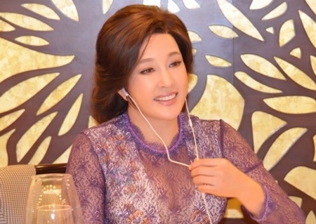 Ngôi sao nổi tiếng cho biết, trong khái niệm của bà không tồn tại từ già.