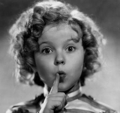 Shirley là diễn viên nhí đầu tiên của nước Mỹ chạm tay vào tượng vàng Oscar