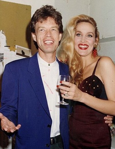 Cuộc đời buồn của những người đàn bà ở bên Mick Jagger - 4 Mick và vợ - siêu mẫu Jerry Hall đã có 4 đứa con trong nhưng năm chung sống.