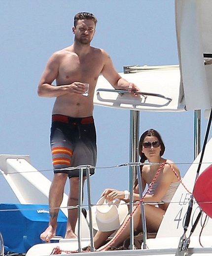 Vợ chồng Jusin Timberlake đi nghỉ ở biển - 1 Jusin Timberlake và vợ đi nghỉ ở biển
