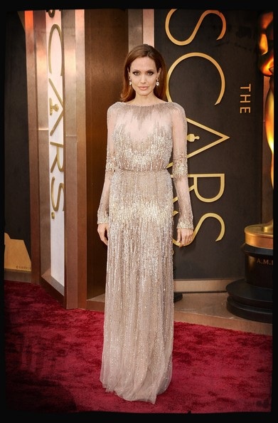 Bà mẹ 6 con đã nhận giải Oscar dành cho hoạt động từ thiện.