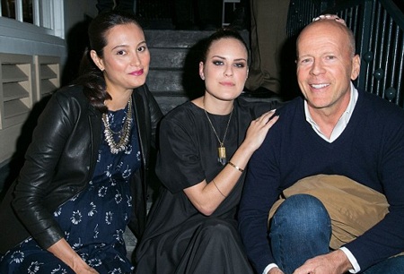 Bruce Willis và vợ trẻ chúc mừng thành công của con gái Tallulah