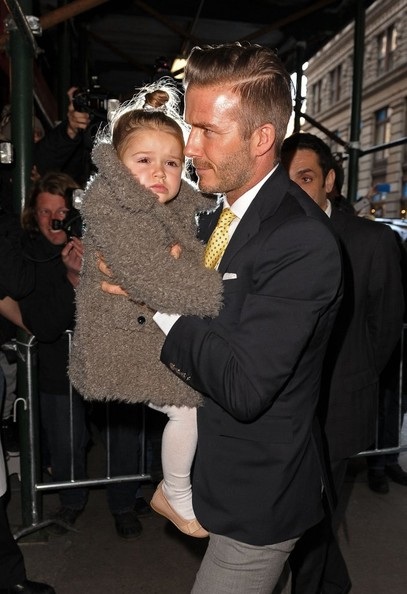 Cô út nhà Beckham được chọn là em bé sành điệu nhất thế giới