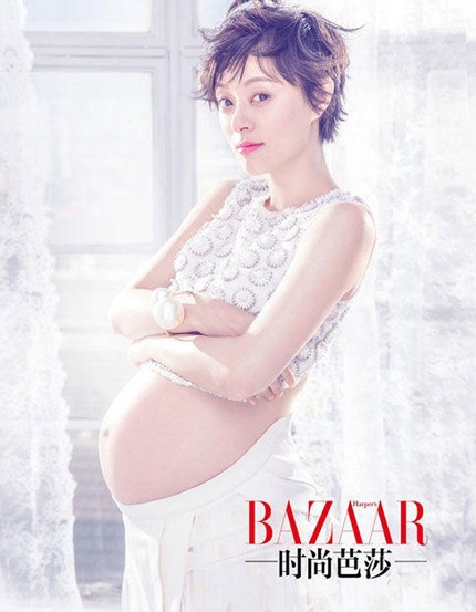 Tôn Lệ khoe bụng bầu quyến rũ