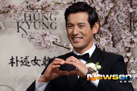 “Mỹ nam” Oh Ji Ho bật khóc trong ngày cưới - 4 Oh Ji Ho thổ lộ, anh muốn có hai đứa con, một trai và một gái bên vợ hiền.