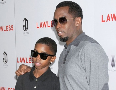 Arnold Schwarzenegger đưa con trai Patrick tới buổi công chiếu bộ phim