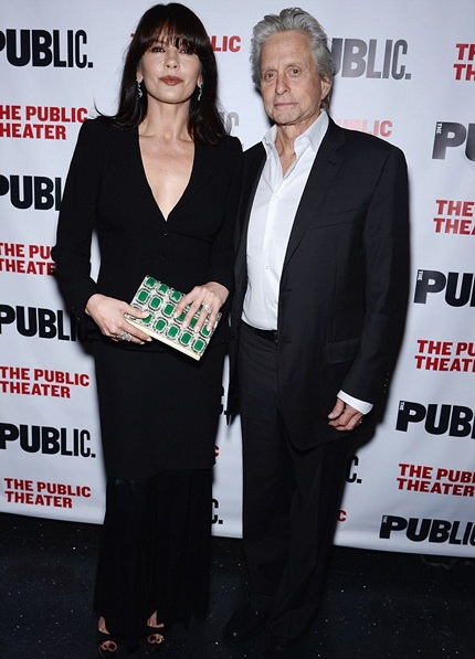 Sao điện ảnh U50 ăn gian tuổi với mái hỉ nhi