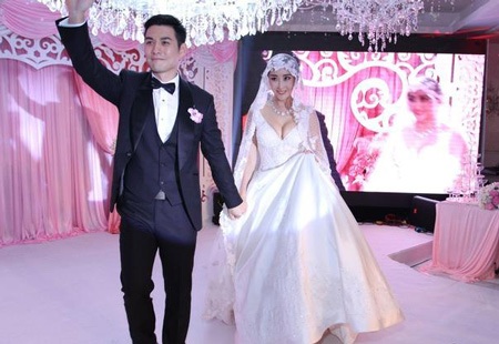 Những hình ảnh đẹp về hôn lễ của sao Mỹ nhân tâm kế