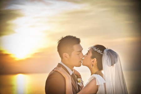 Hai vợ chồng Nghiêm Khoan đã có những giây phút rất lãng mạn và ngọt ngào