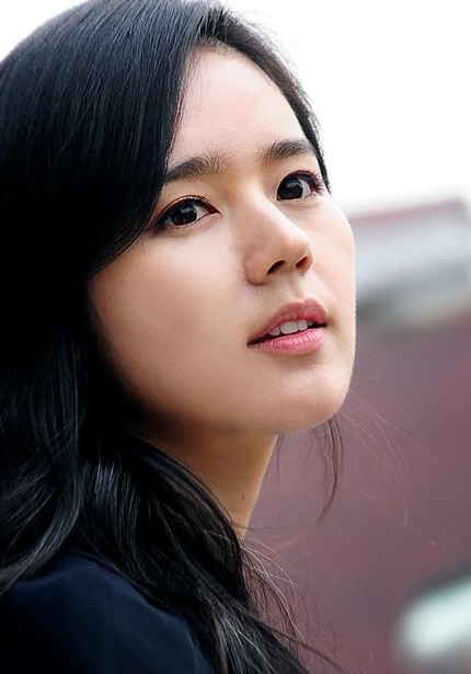 Han Ga In sẽ tạm nghỉ mọi hoạt động trong làng giải trí để dưỡng thai