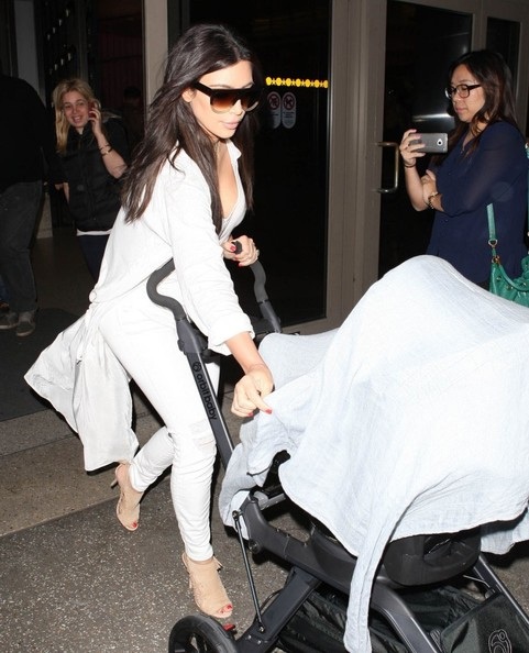 Kim Kardashian tiếp tục 'ép cân' vì đám cưới