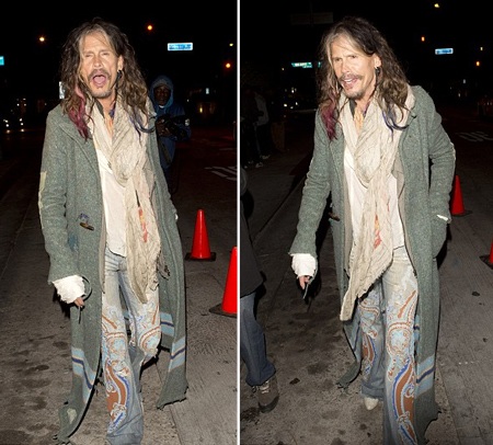 Rocker Steven Tyler mặc như “cái bang” đi dự sự kiện