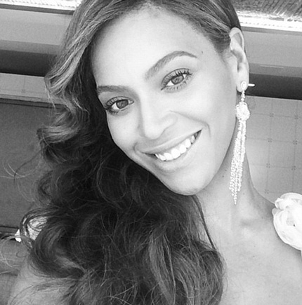 Hé lộ ảnh về đám cưới bí mật của Kelly Rowland - 7 Beyonce Knowles cũng có mặt tại đám cưới Kelly Rowland hồi cuối tuần trước