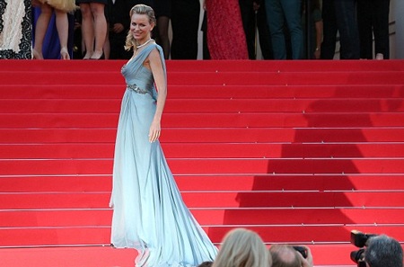 Naomi Watts hiện là một trong những ngôi sao gốc Úc nổi danh và thành đạt nhất tại Hollywood