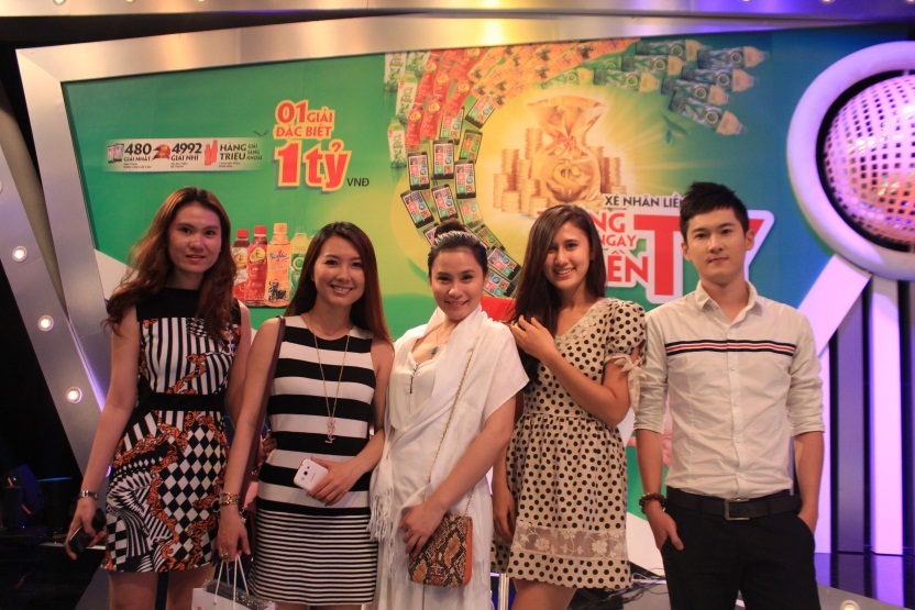 Gameshow “Cùng là tỷ phú” trao giải 1 tỷ đồng hấp dẫn - 6 Gameshow “Cùng là tỷ phú” trao giải 1 tỷ đồng hấp dẫn