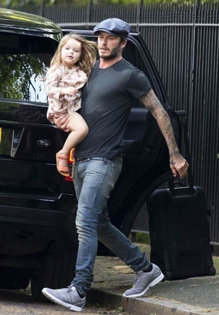 David Beckham tất bật với "công chúa nhỏ" - 2 David Beckham tất bật với công chúa nhỏ
