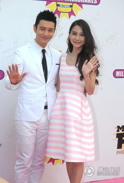 Angela Baby thích màu hồng nên cô luôn chọn trang phục màu này khi tham dự sự kiện.