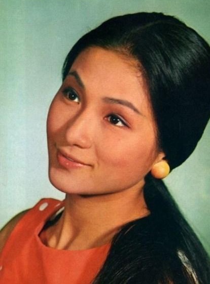 Cư dân mạng thích thú với ảnh thời trẻ của mỹ nhân Hồng Kông