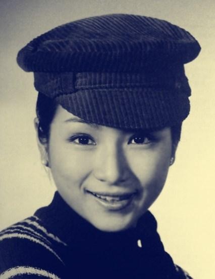 Cư dân mạng thích thú với ảnh thời trẻ của mỹ nhân Hồng Kông