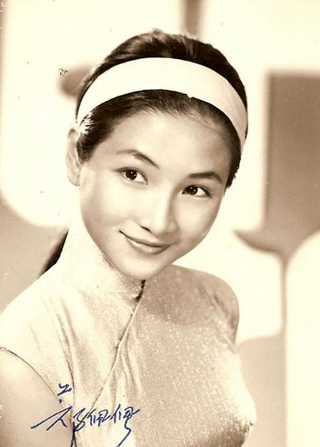 Cư dân mạng thích thú với ảnh thời trẻ của mỹ nhân Hồng Kông